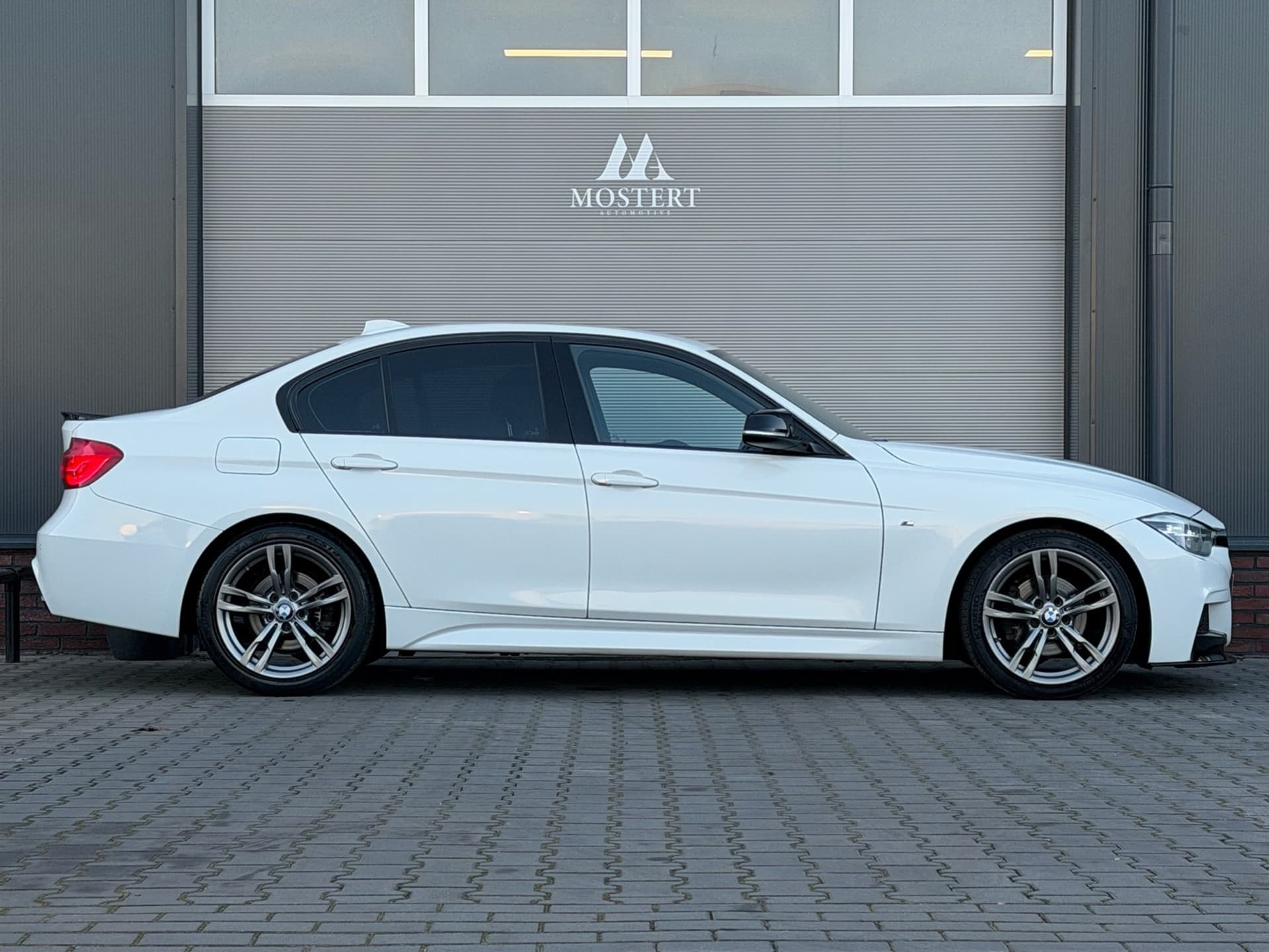 Auto afbeelding - View 2