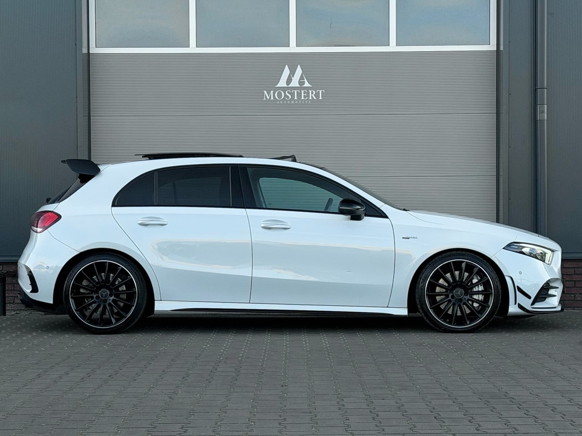 Auto afbeelding - View 2