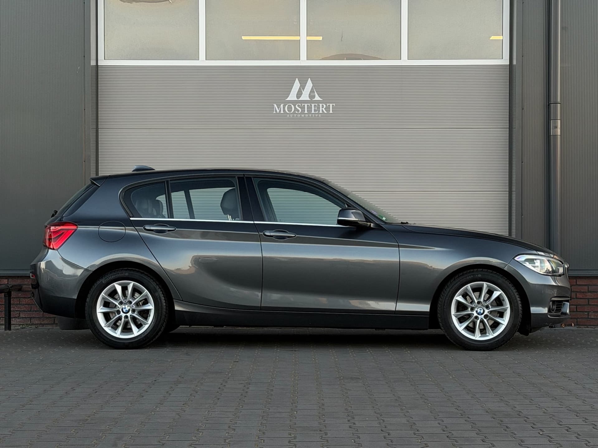 Auto afbeelding - View 2