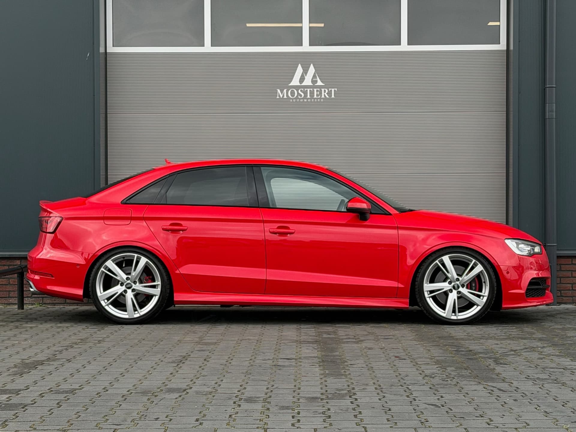 Auto afbeelding - View 2