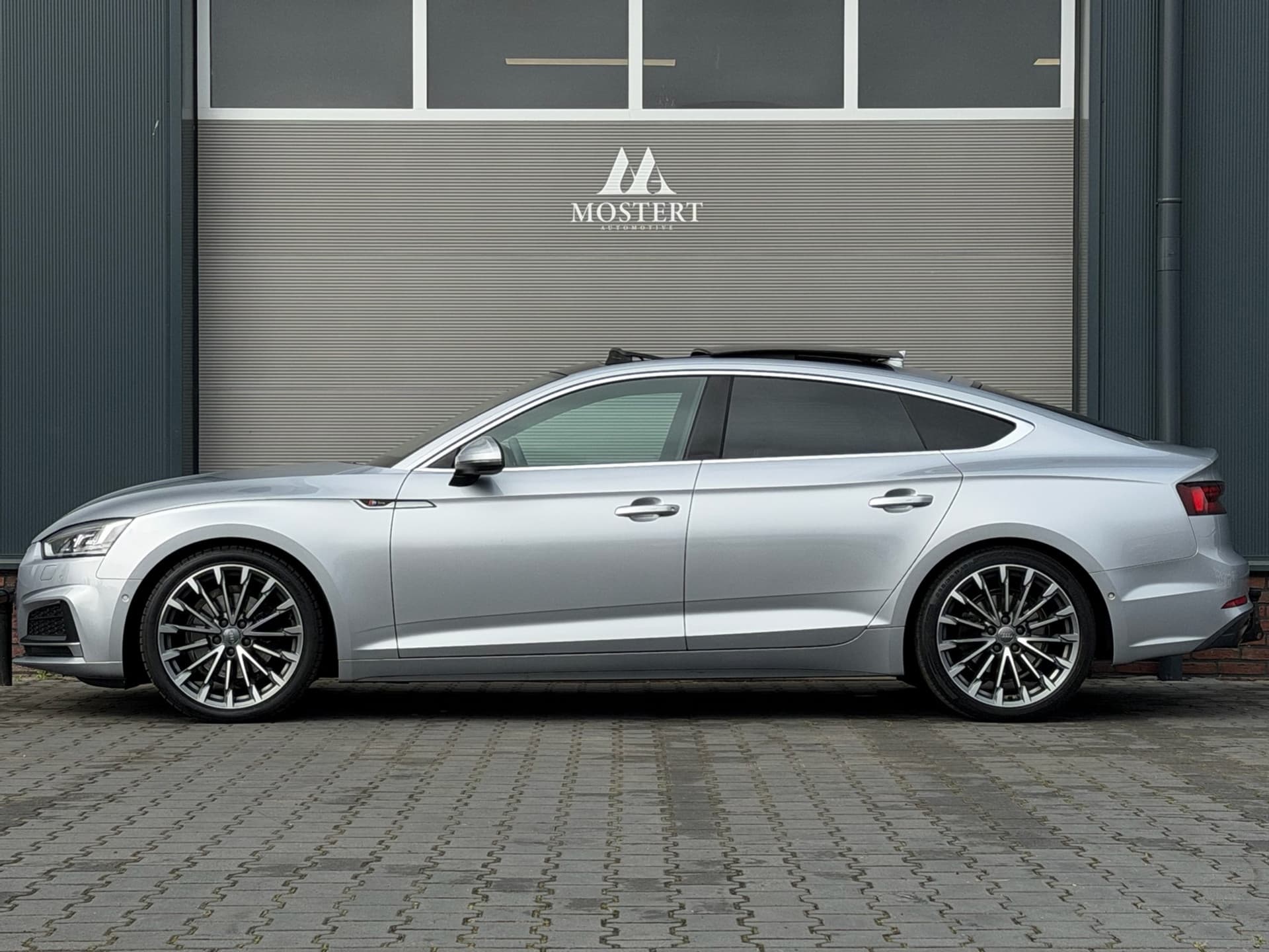 Auto afbeelding - View 3