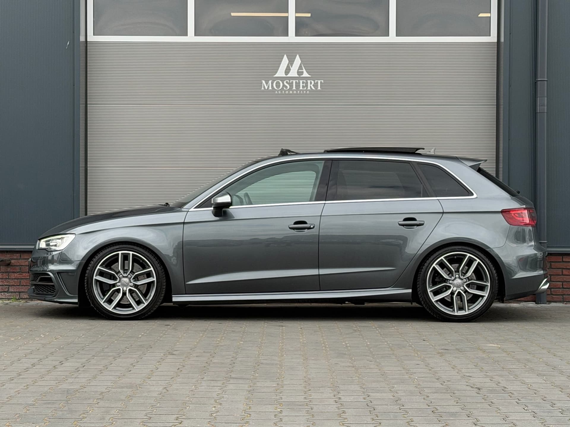 Auto afbeelding - View 3