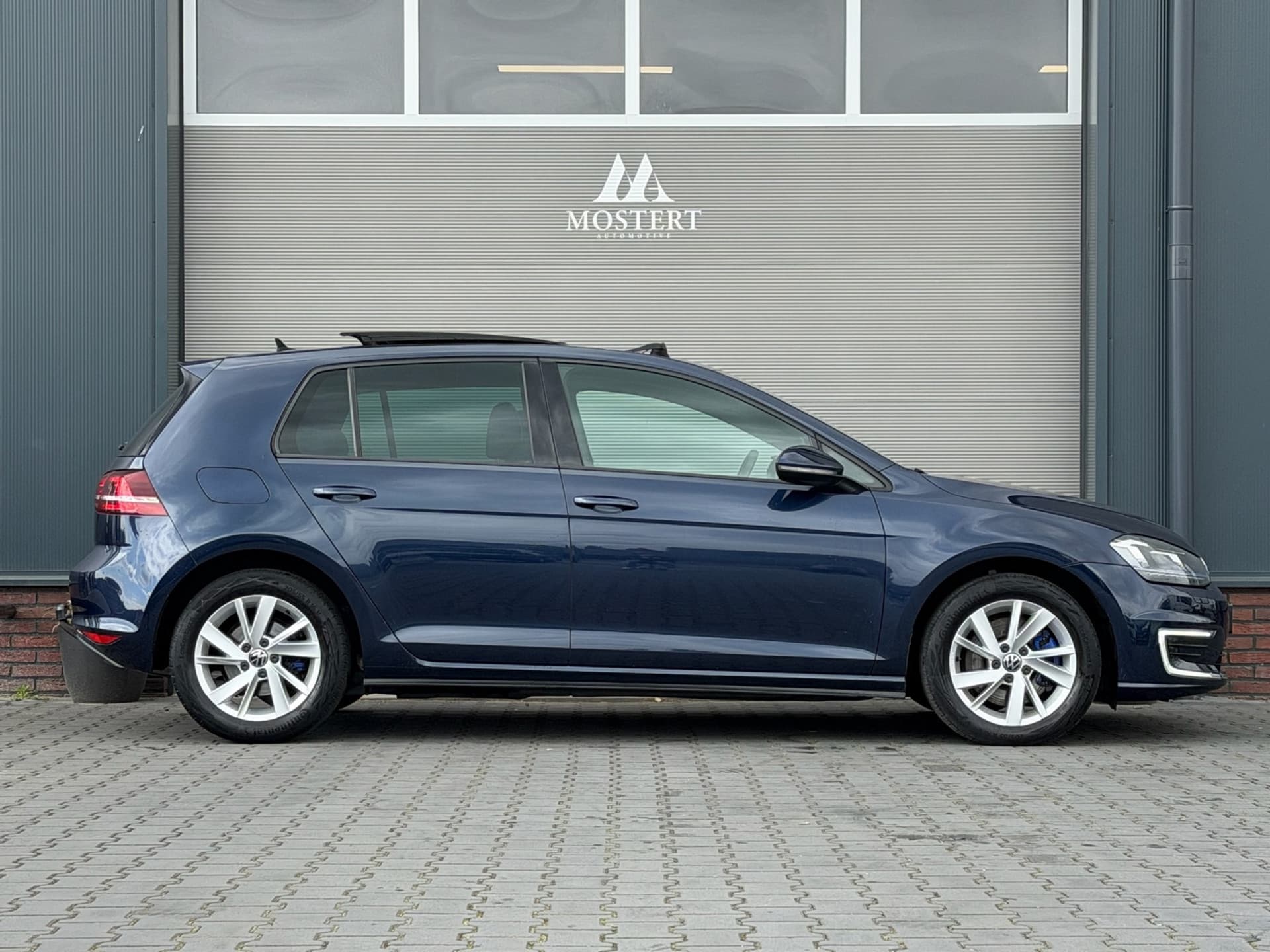 Auto afbeelding - View 2