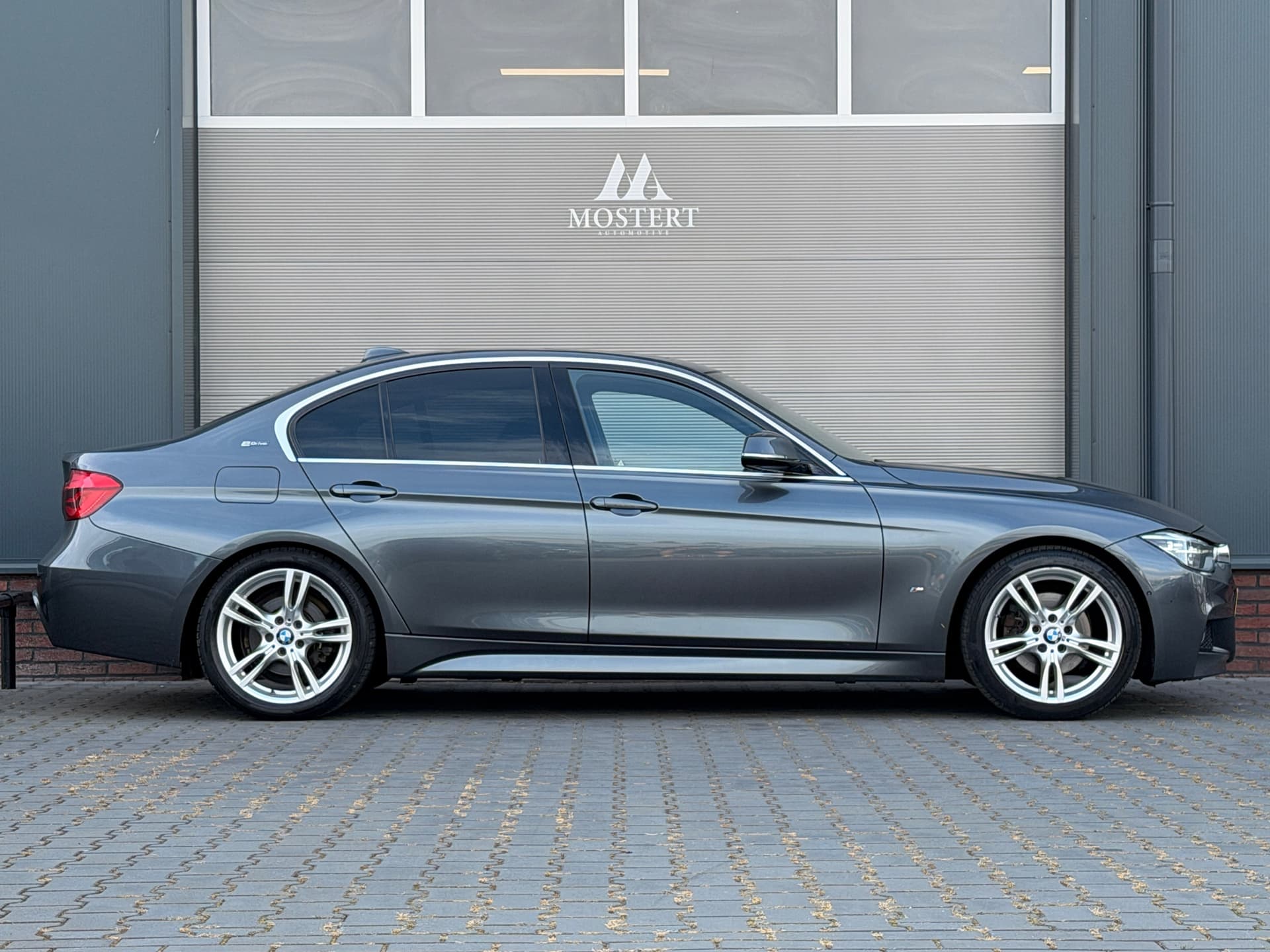 Auto afbeelding - View 2
