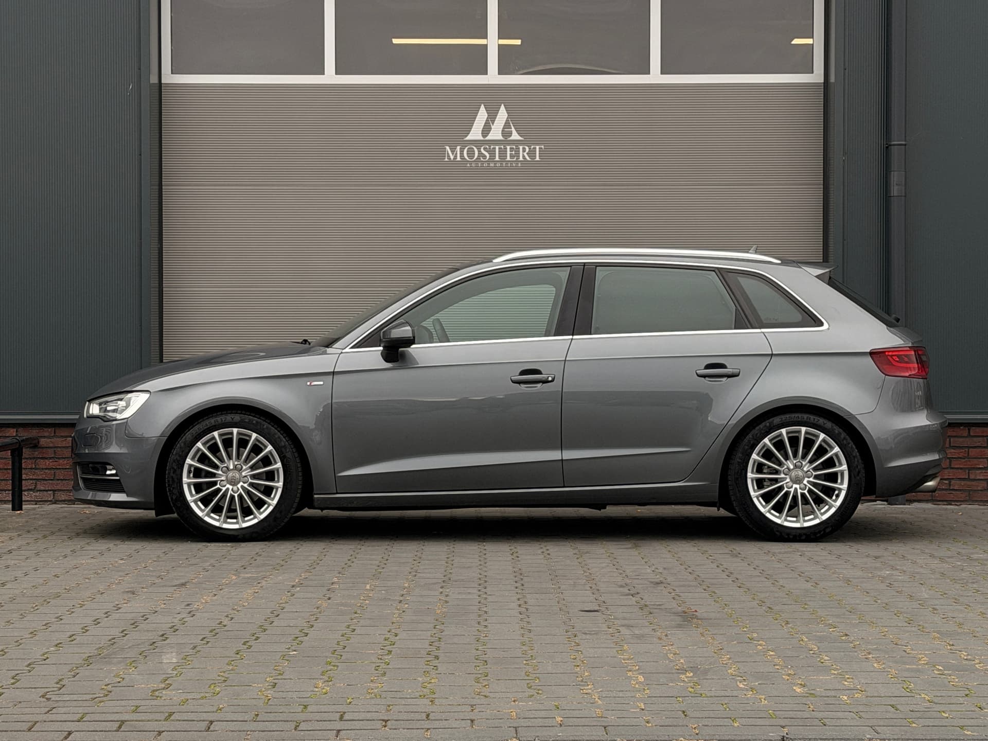 Auto afbeelding - View 3