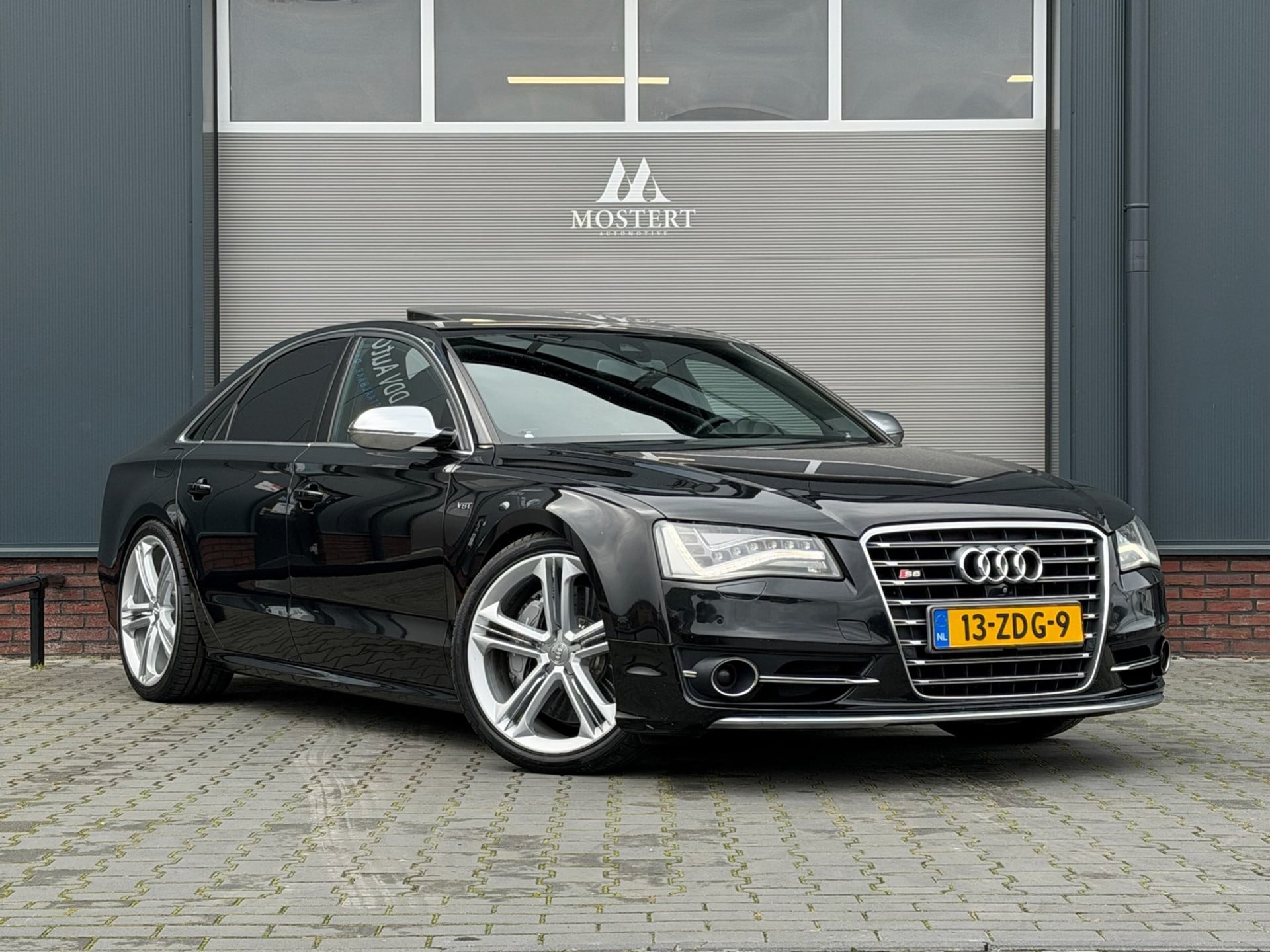 Audi A8 - 2012