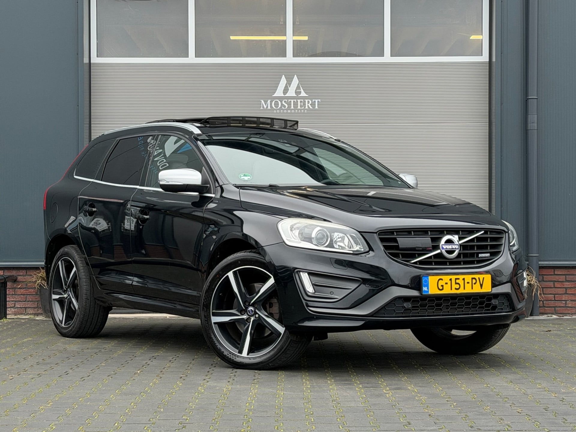 Volvo XC60 - 2015
