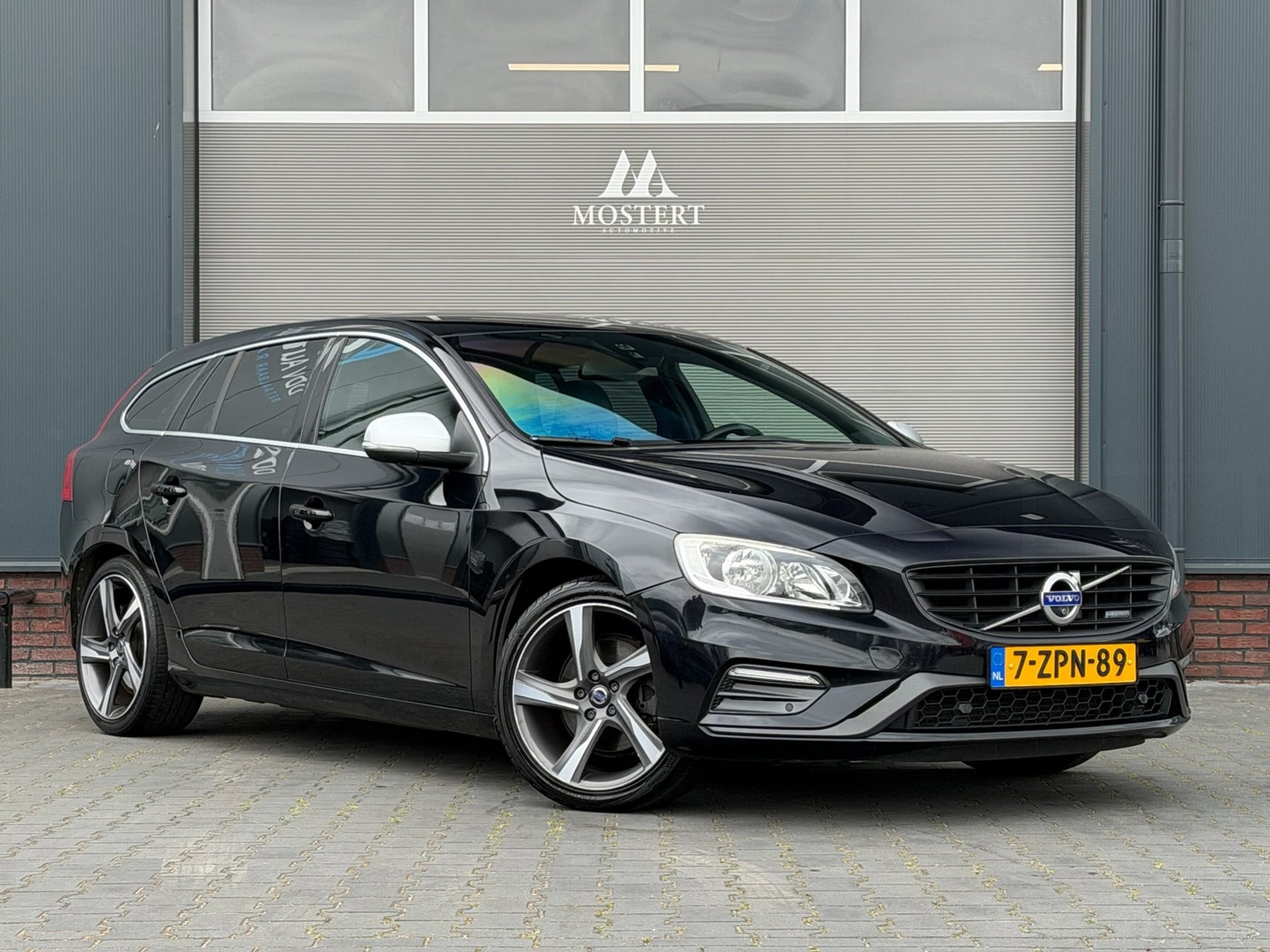 Volvo V60 - 2015