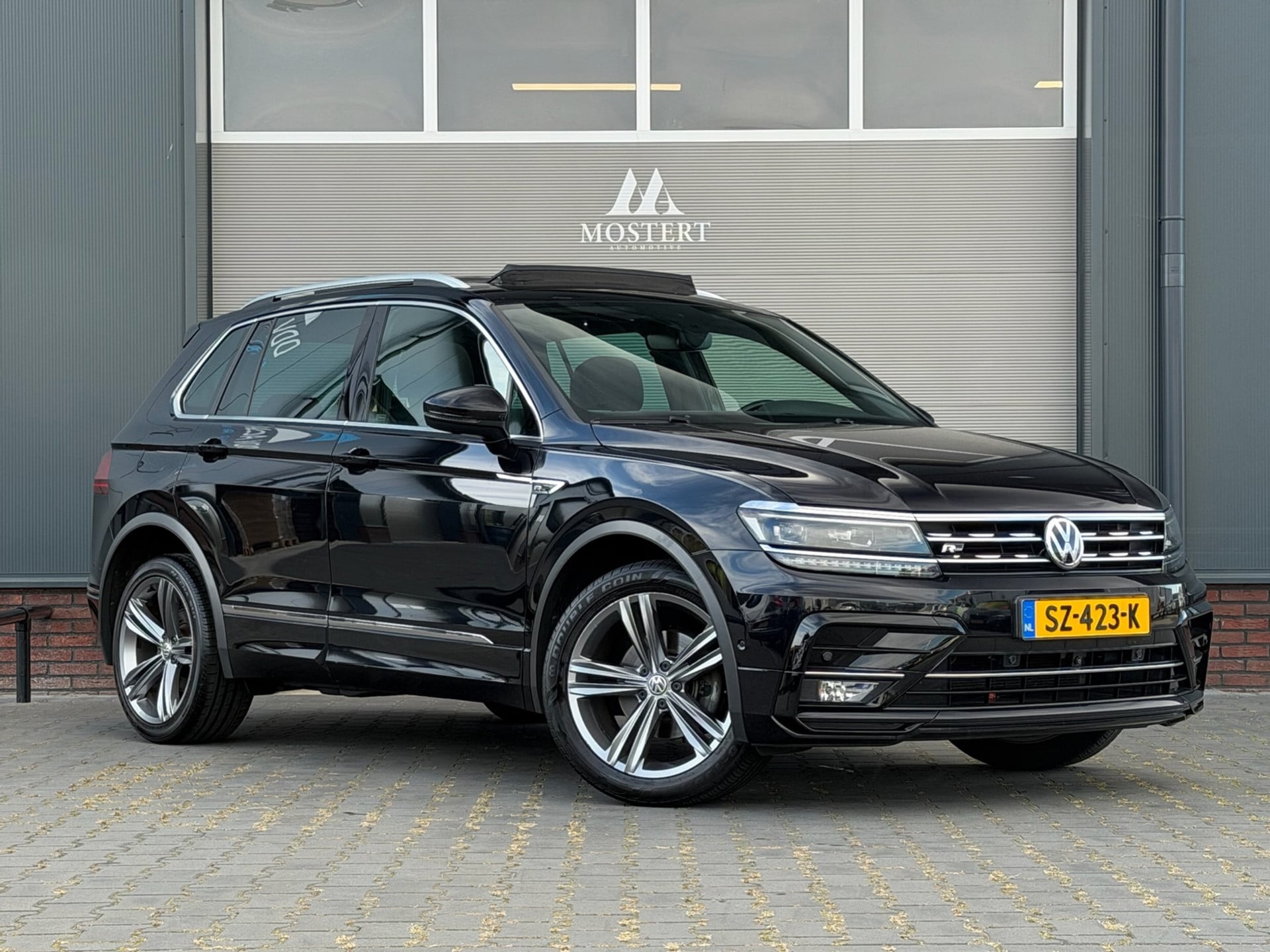 Volkswagen Tiguan - 2018
