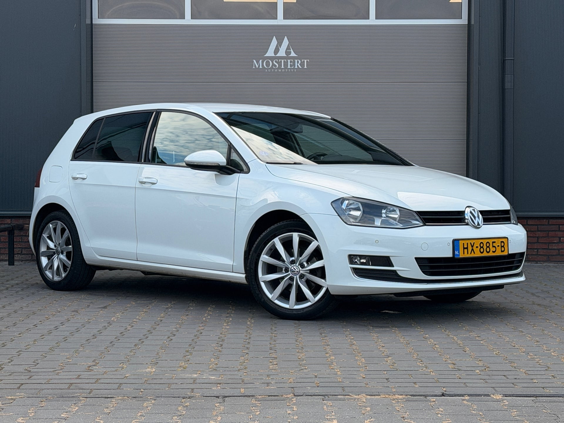 Volkswagen Golf - 2016