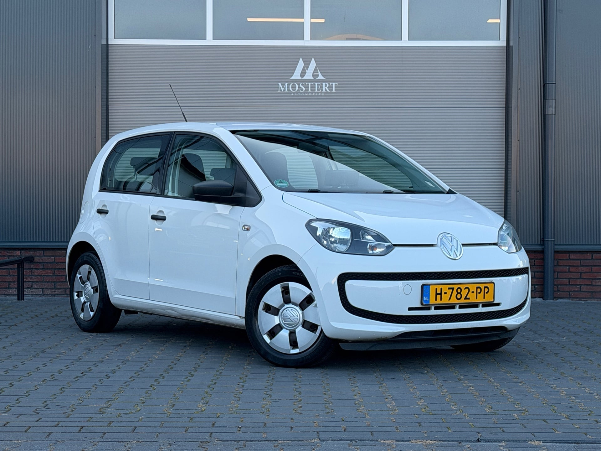 Volkswagen Up! - 2012
