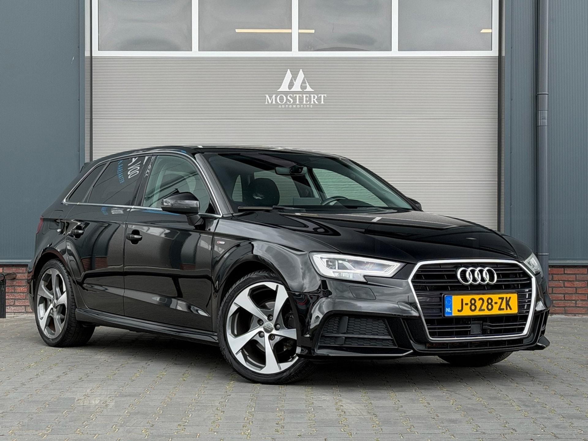 Auto afbeelding