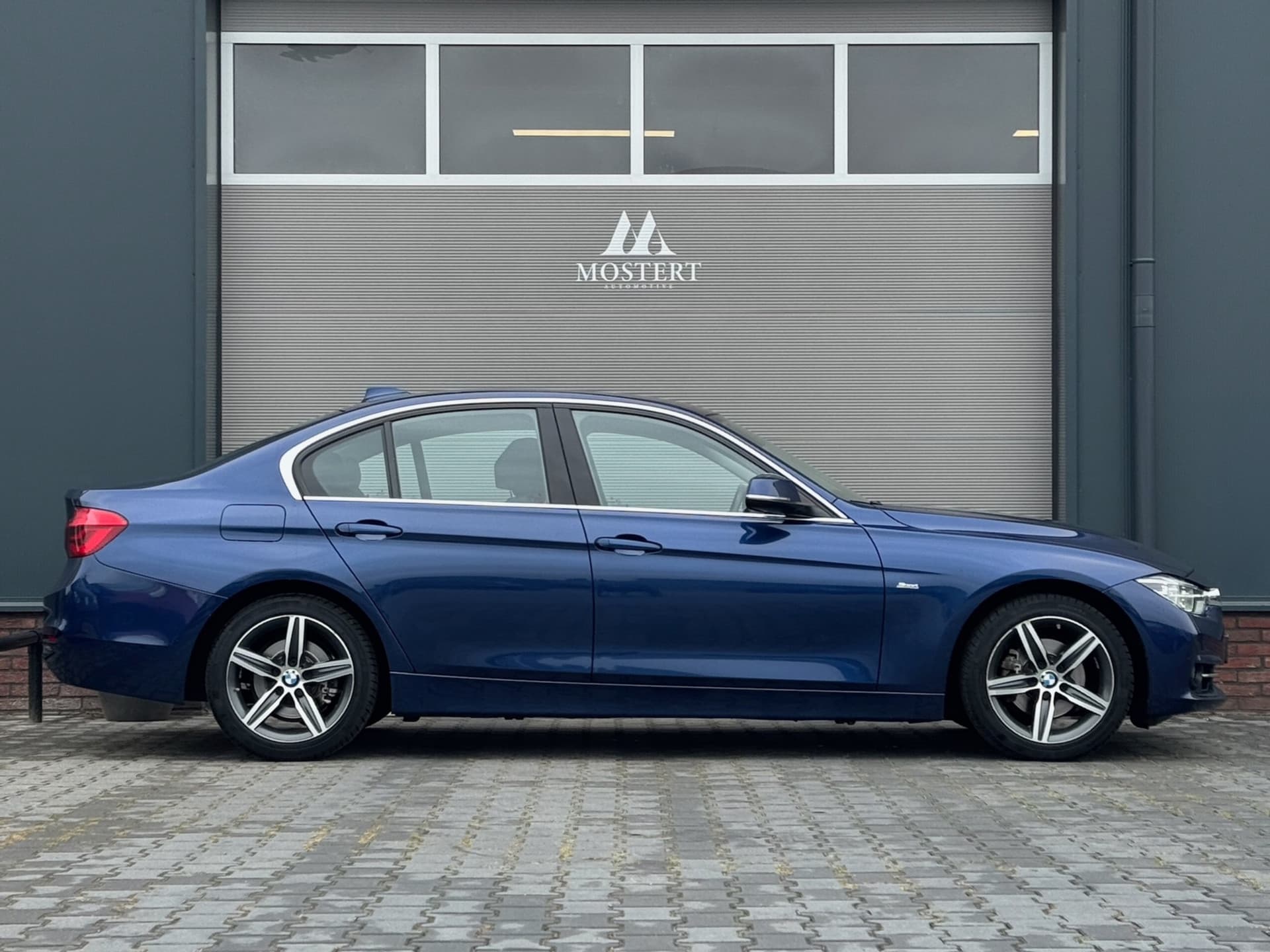 Auto afbeelding - View 2