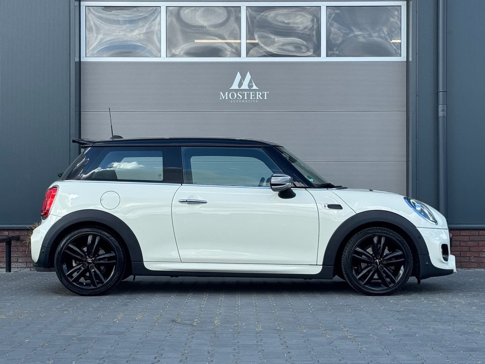 Auto afbeelding - View 2