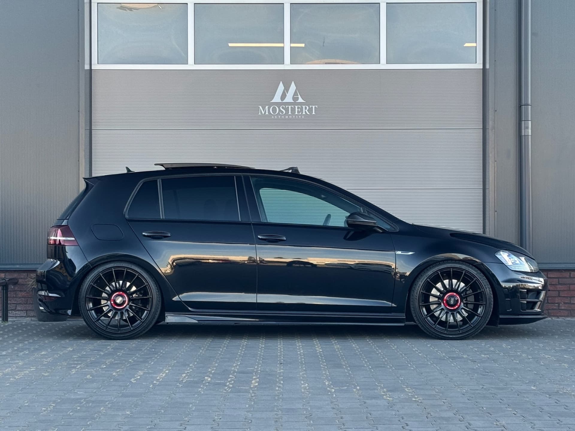Auto afbeelding - View 2