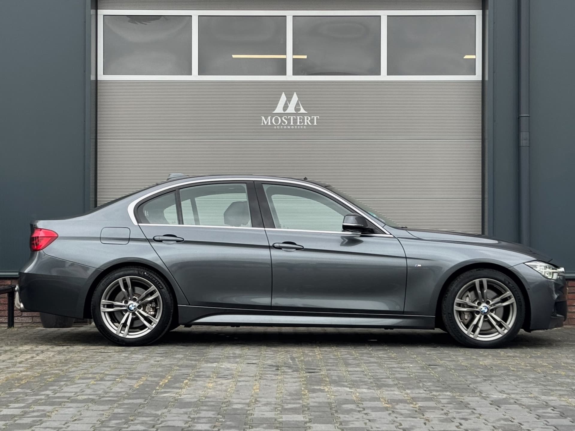 Auto afbeelding - View 2