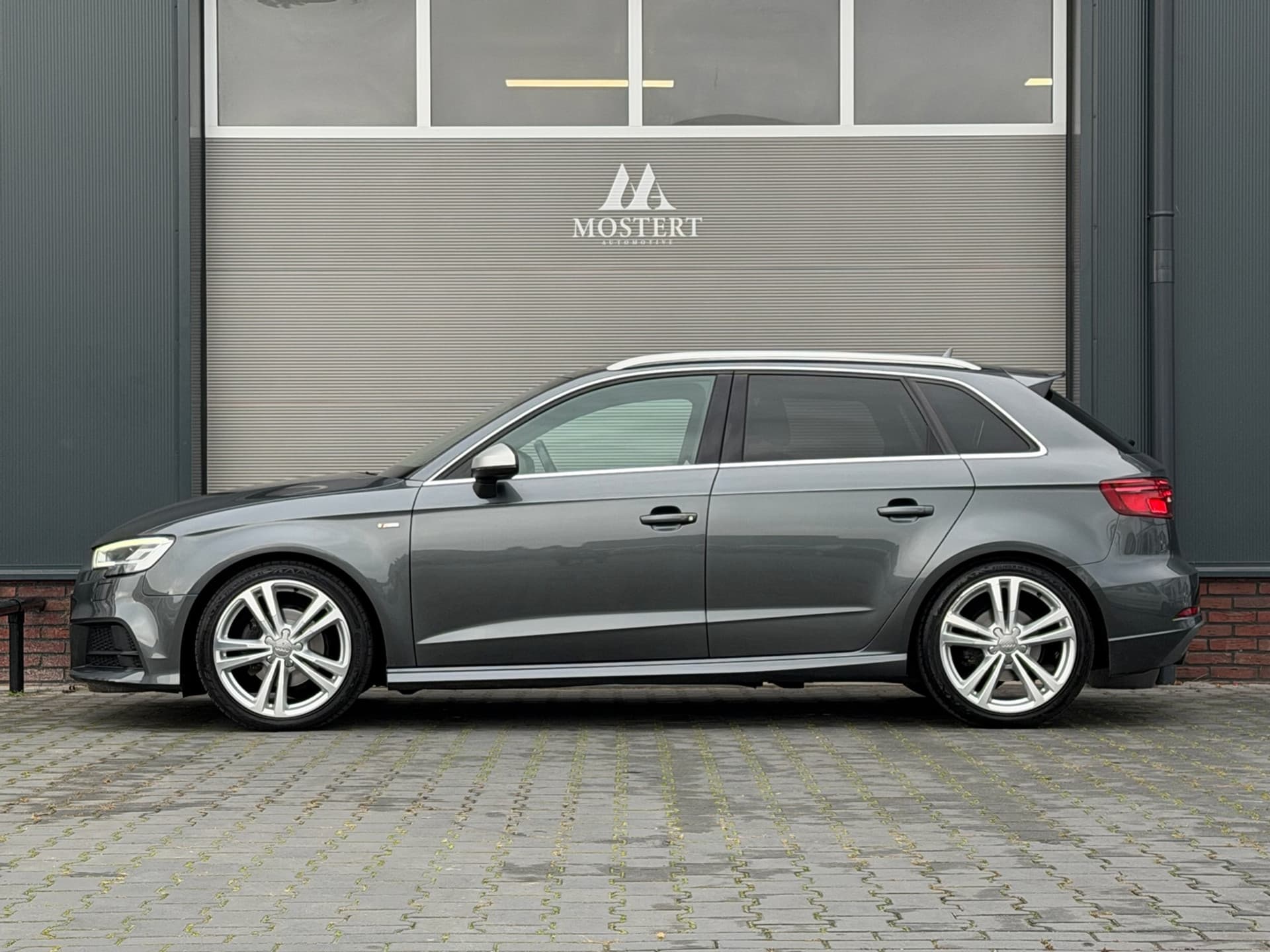 Auto afbeelding - View 3