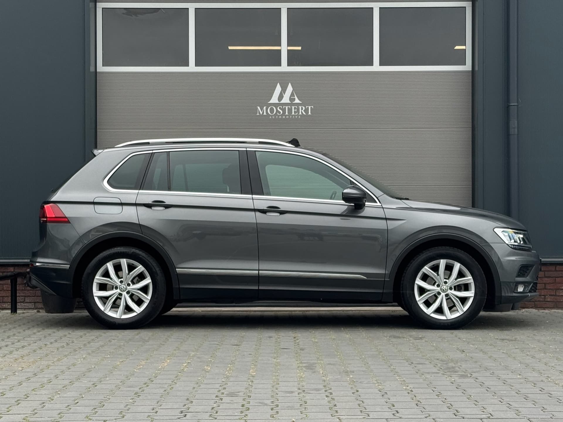 Auto afbeelding - View 2