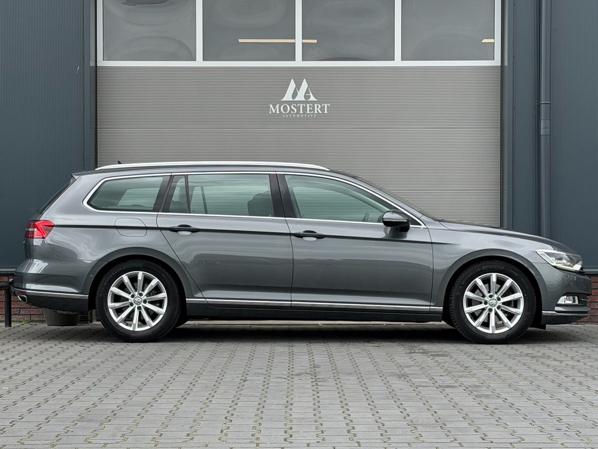 Auto afbeelding - View 2