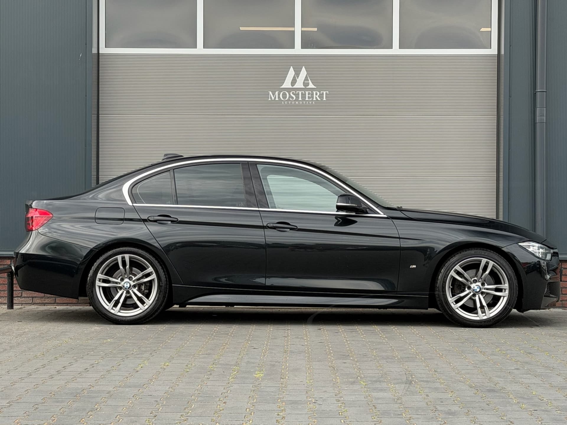 Auto afbeelding - View 2
