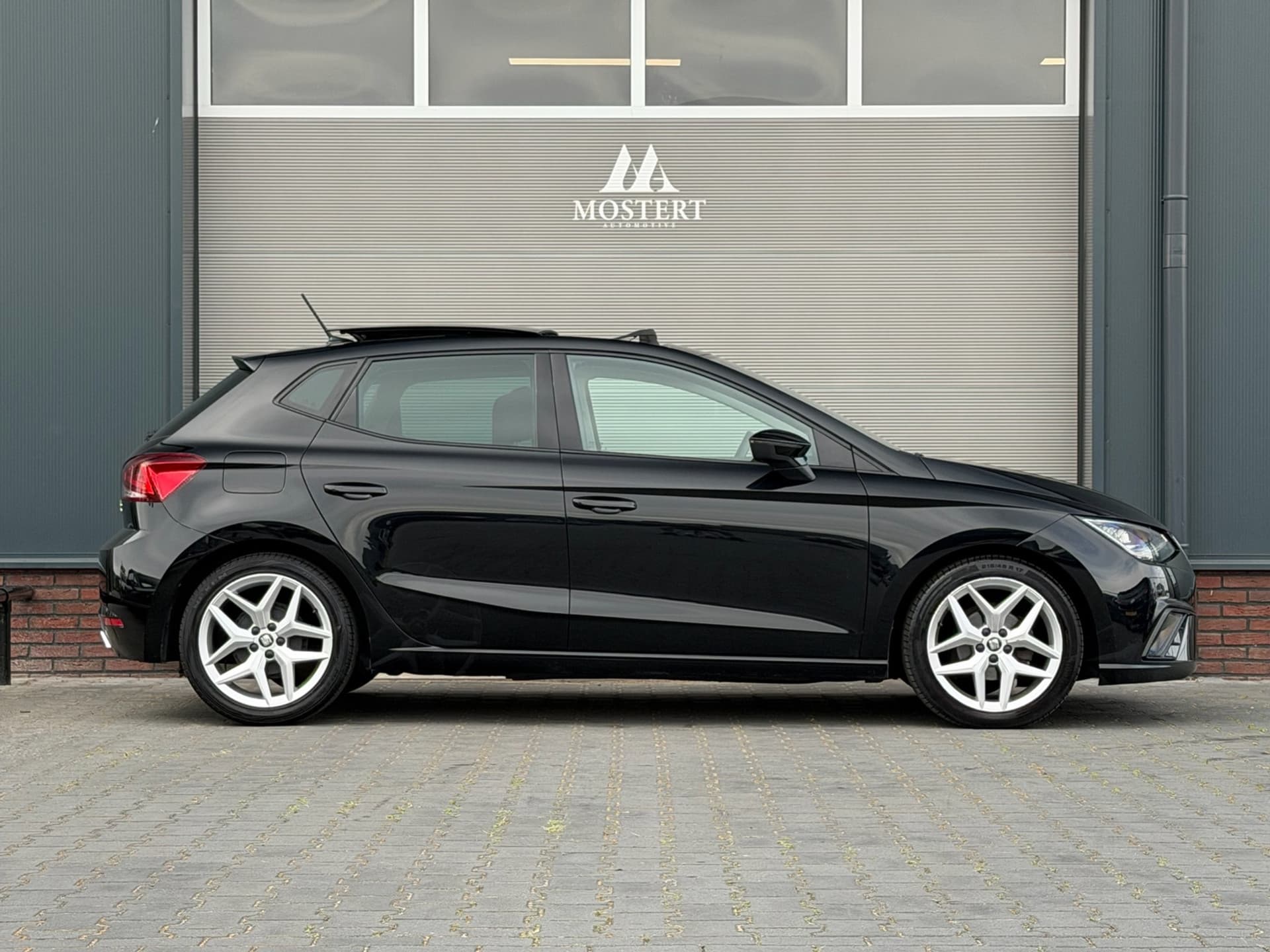 Auto afbeelding - View 2