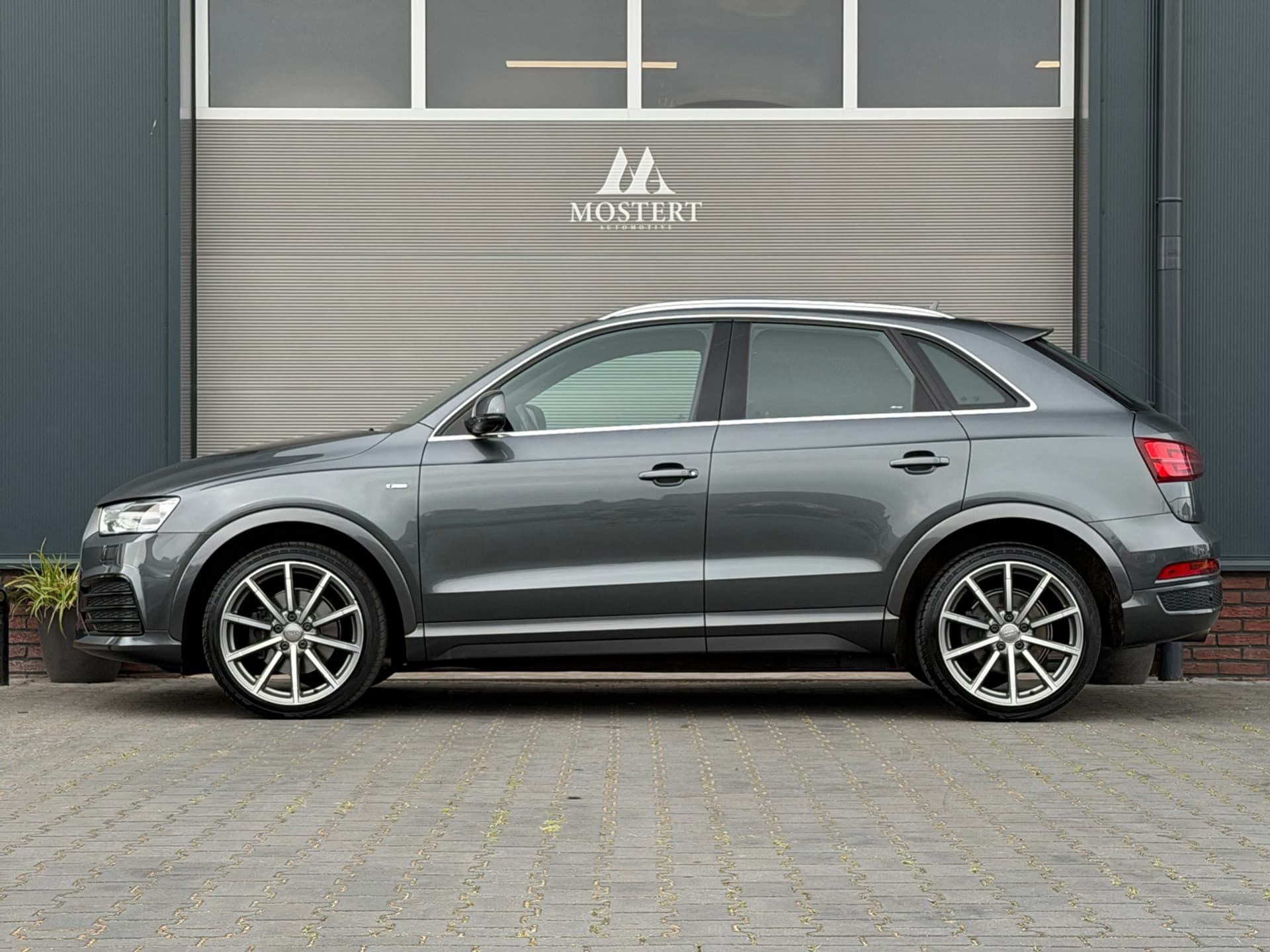 Auto afbeelding - View 3