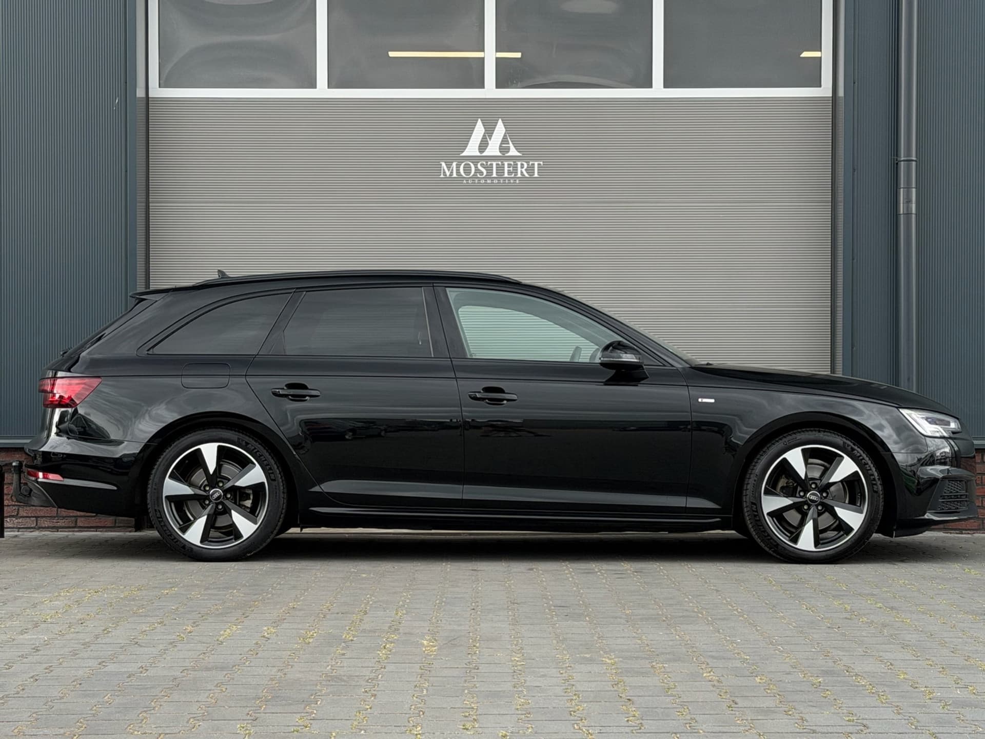 Auto afbeelding - View 2