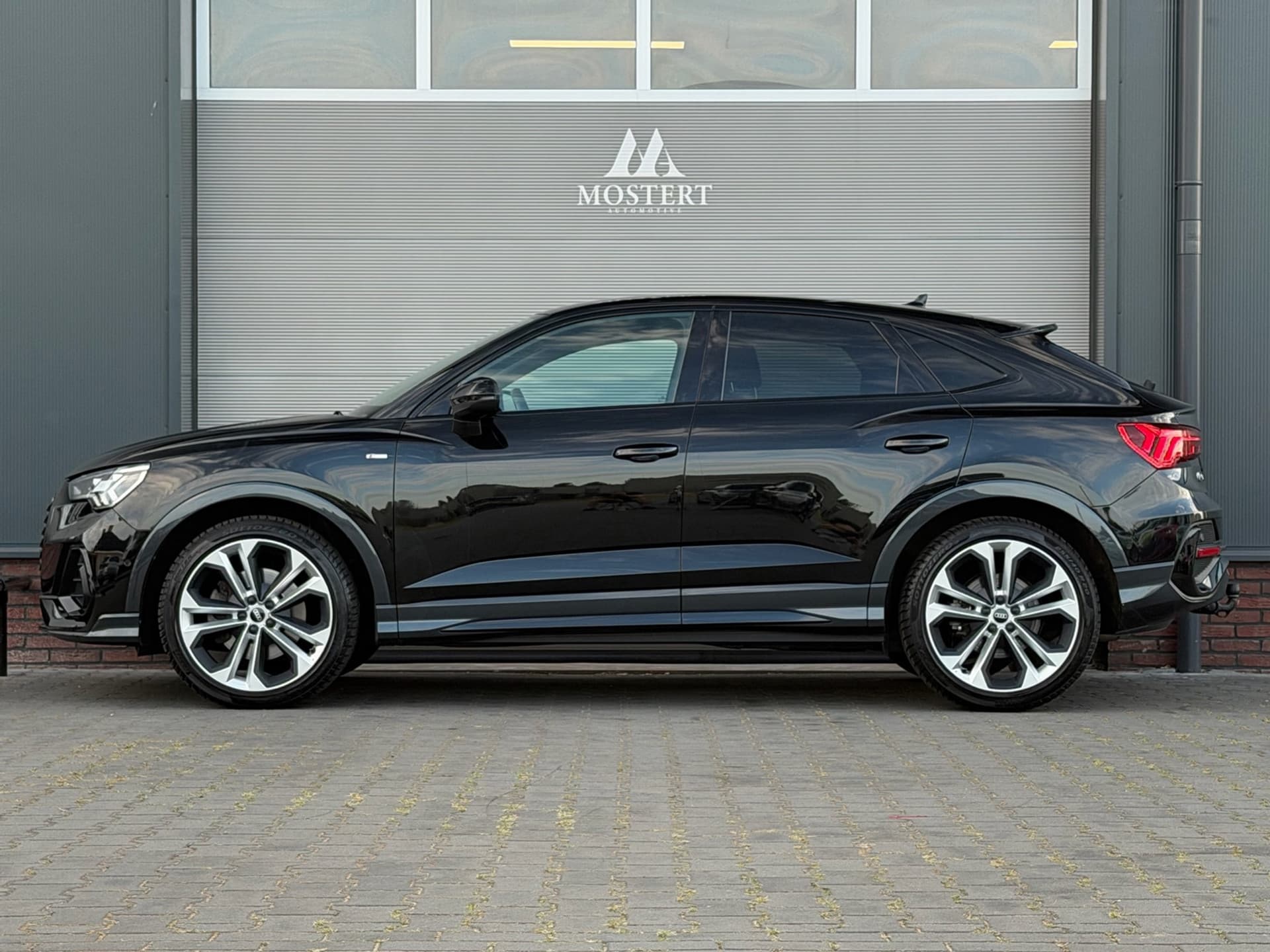 Auto afbeelding - View 3