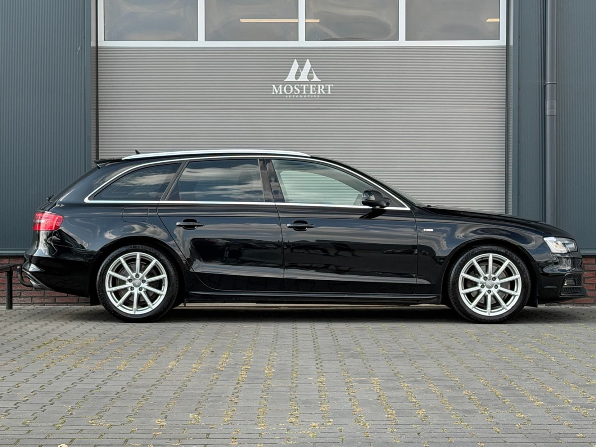 Auto afbeelding - View 2