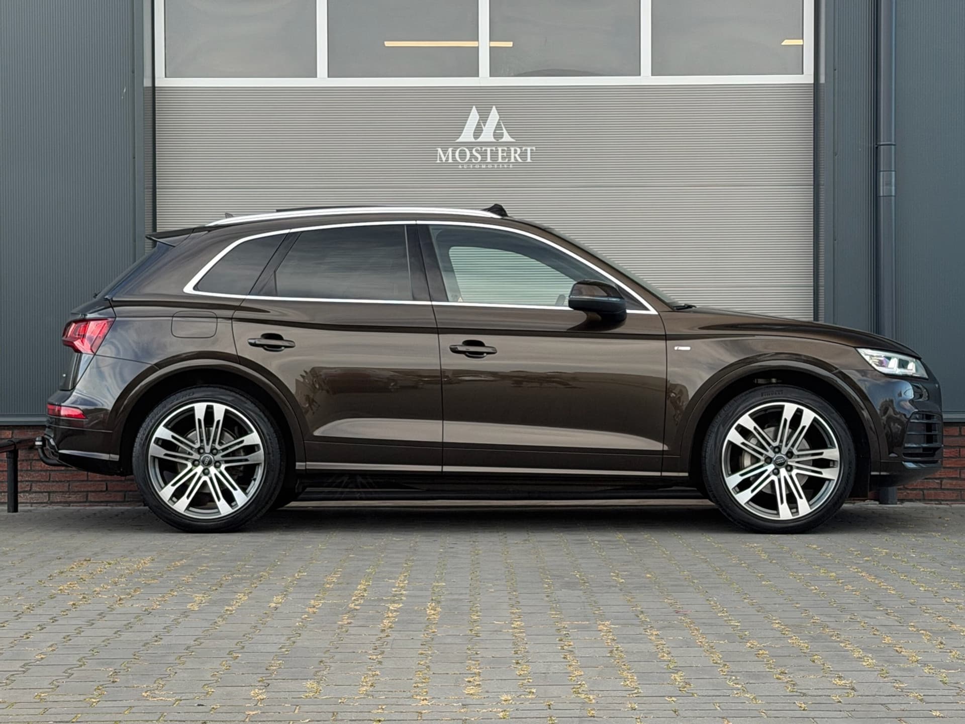 Auto afbeelding - View 2