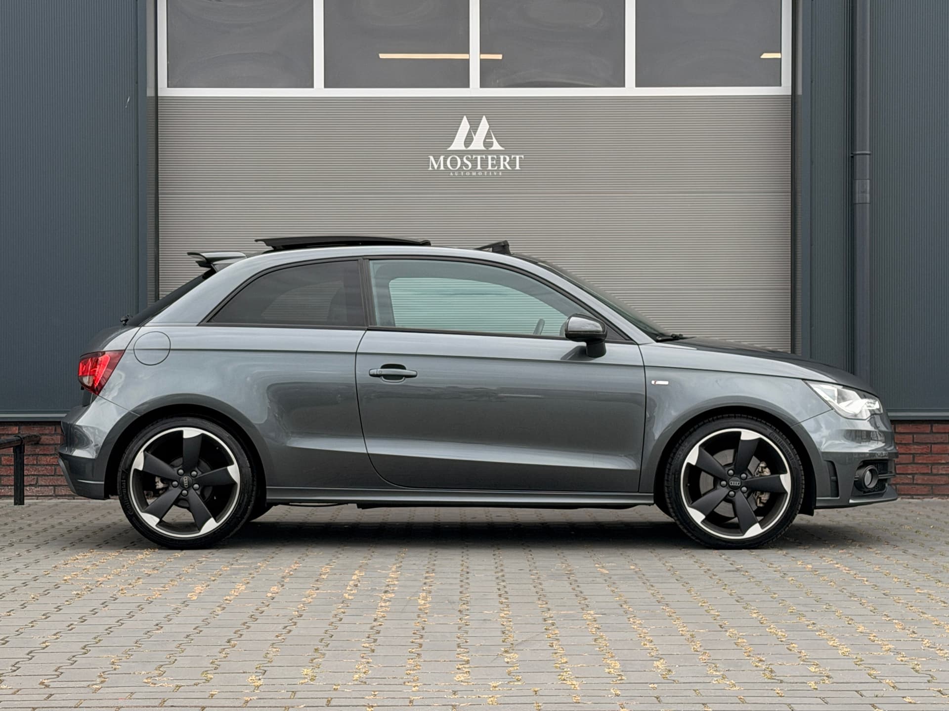Auto afbeelding - View 2