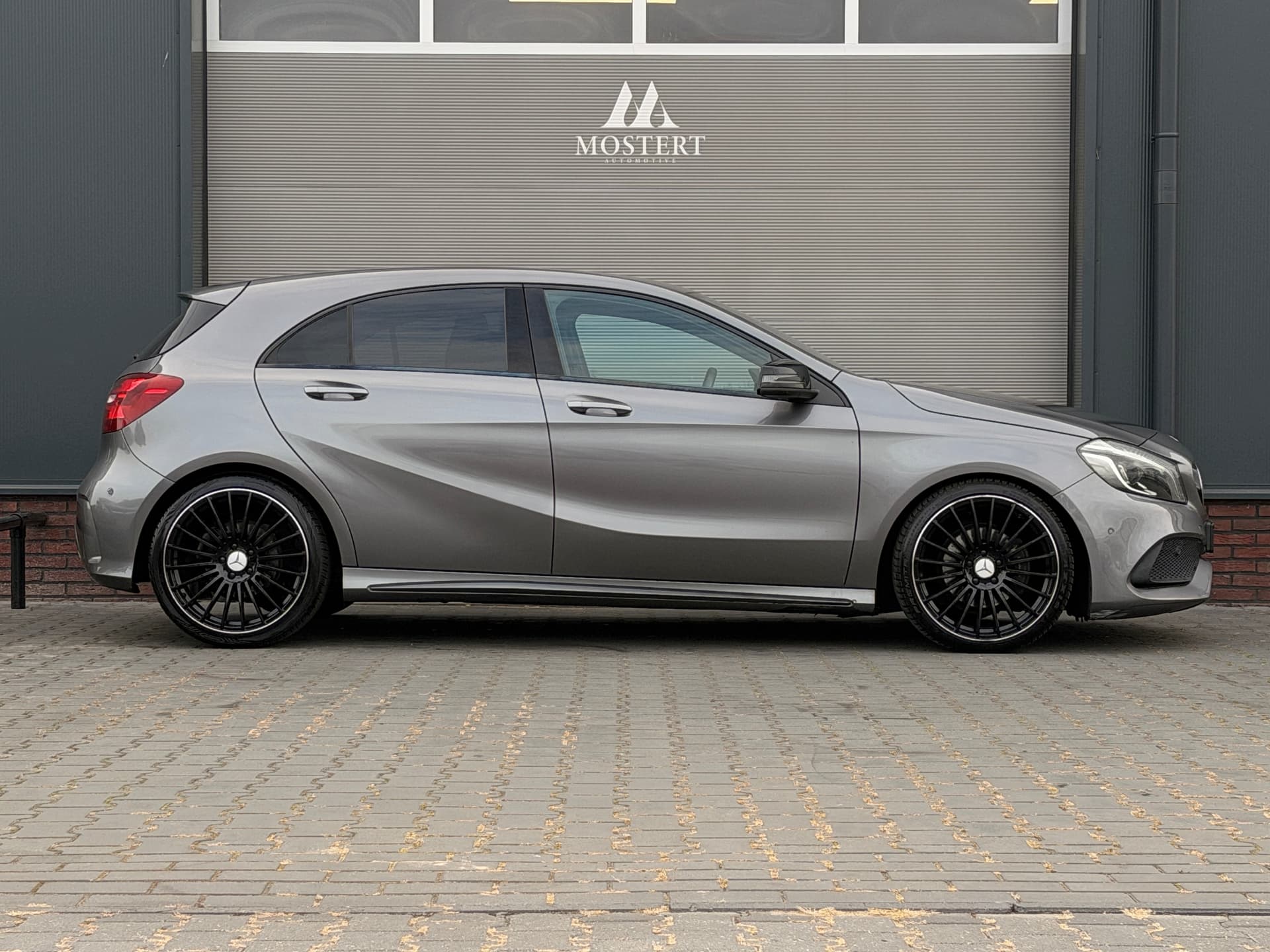 Auto afbeelding - View 2